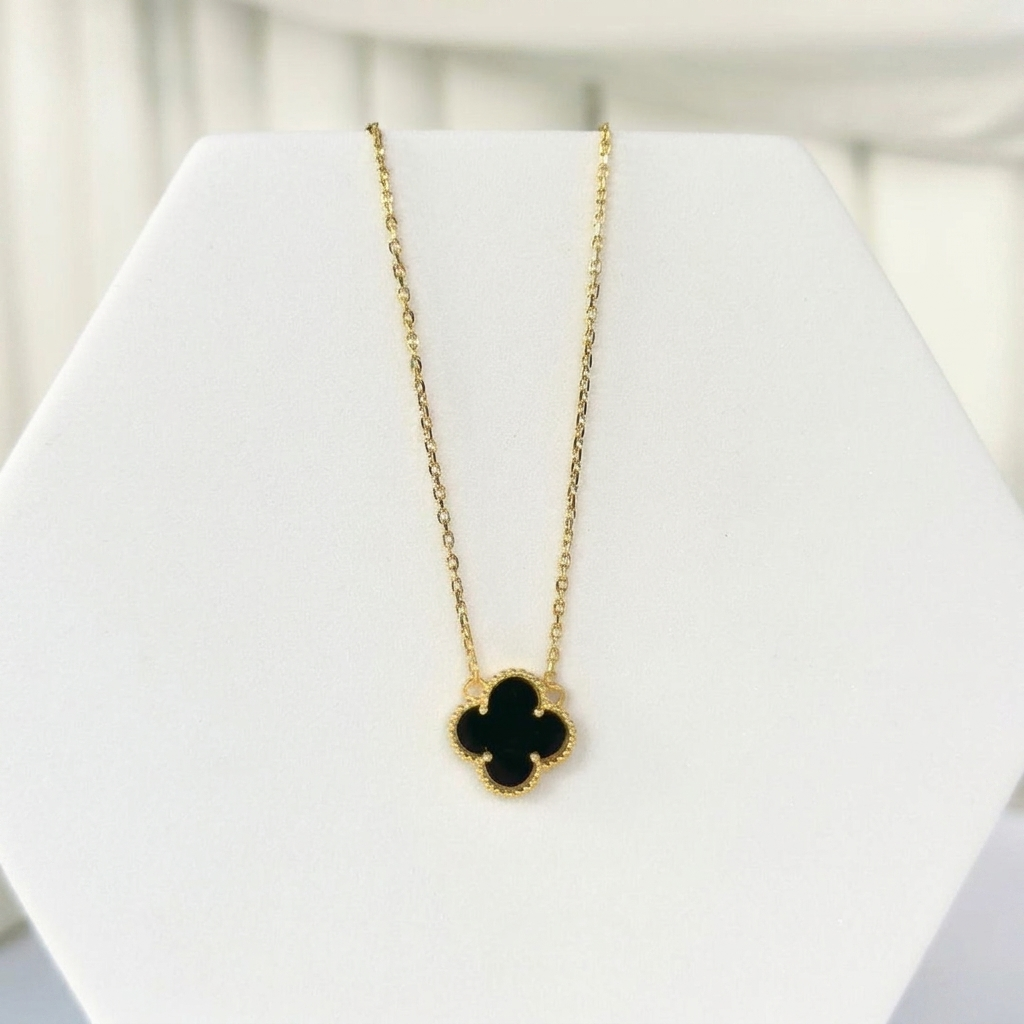 Halo Pendant Necklace
